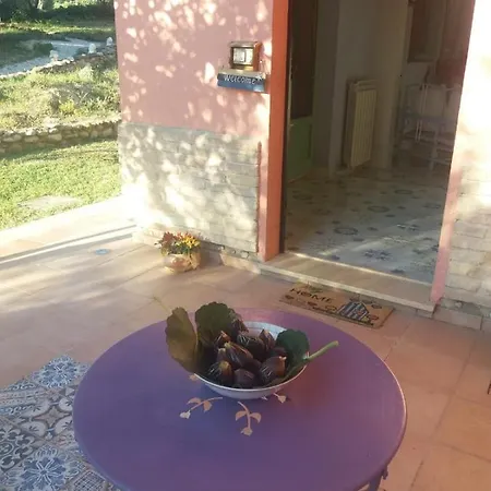 Farm stay Le Rondini Montecosaro (Marche)